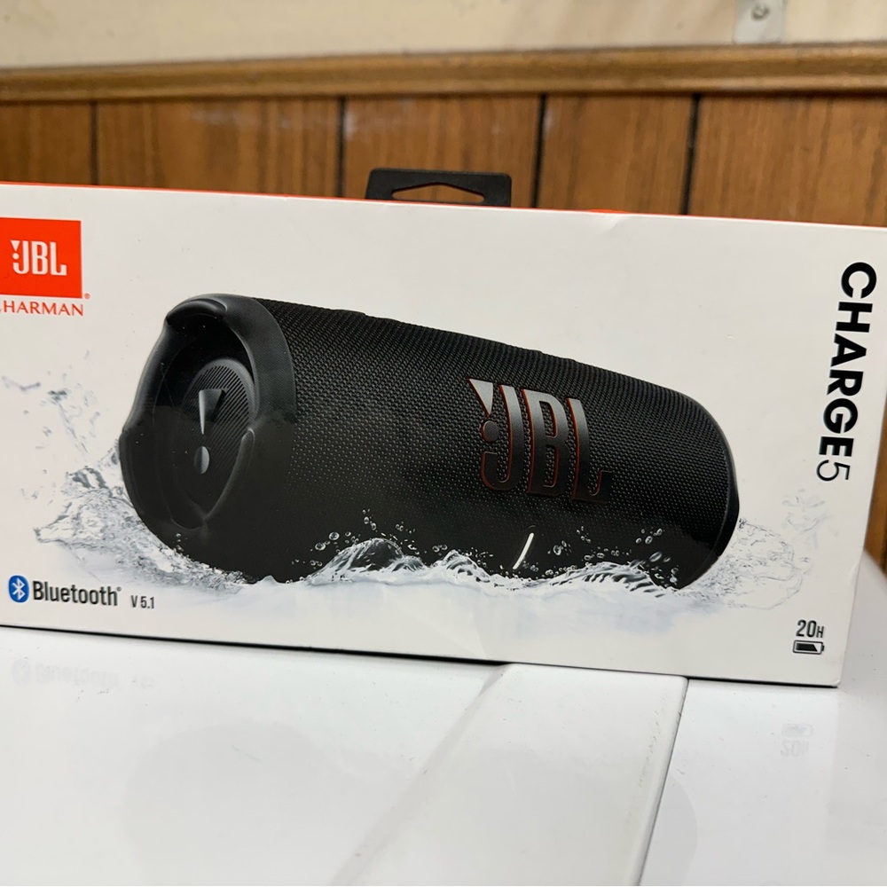 Harman Portable Speaker - Black